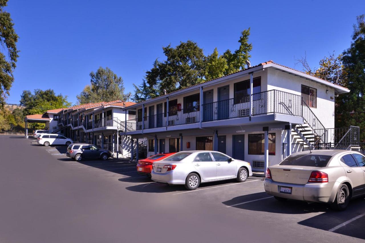 Americas Best Value Inn And Suites Clearlake Exterior photo